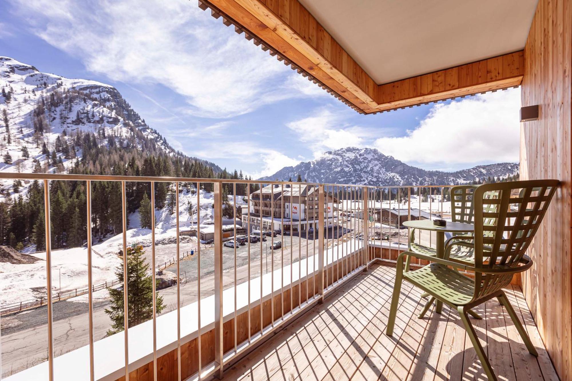 Almresort Sonnenalpe Nassfeld By Alps Resorts Exterior foto